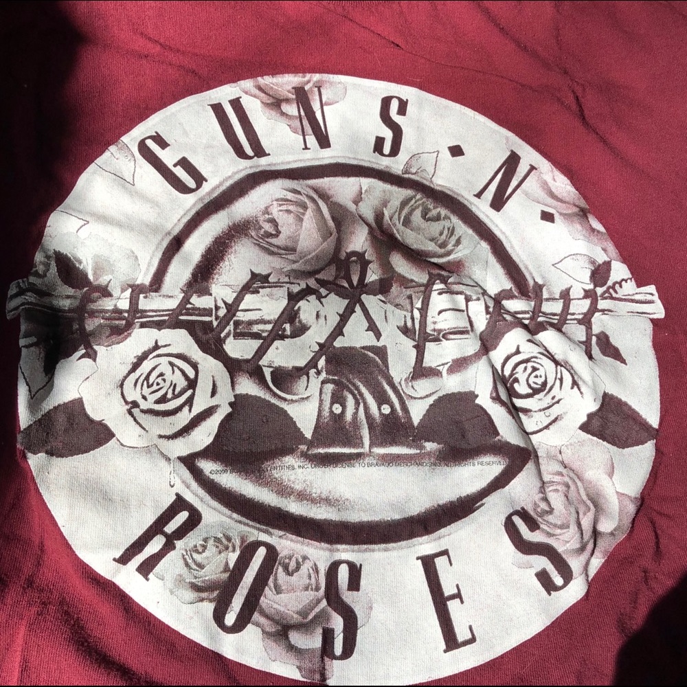 Guns N’ Roses shirt